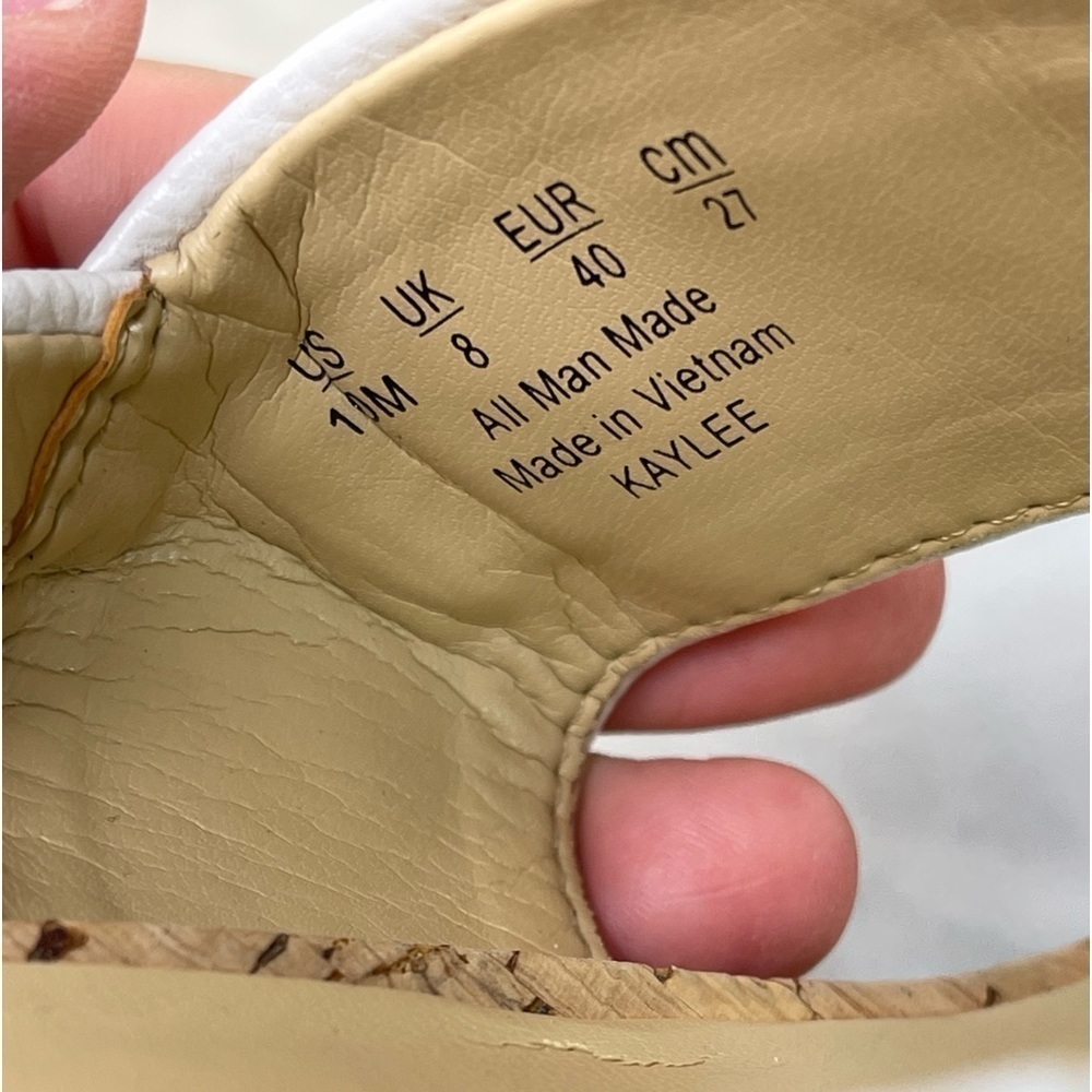 NATURALIZER Kaylee white faux leather block heel  comfort sandals size 11M - Picture 9 of 11